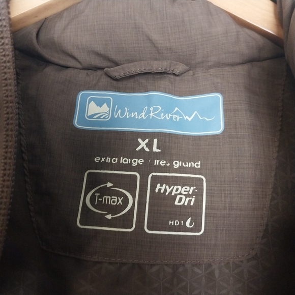 WINDRIVER Puffers Vest Women's - Picture 4 of 9